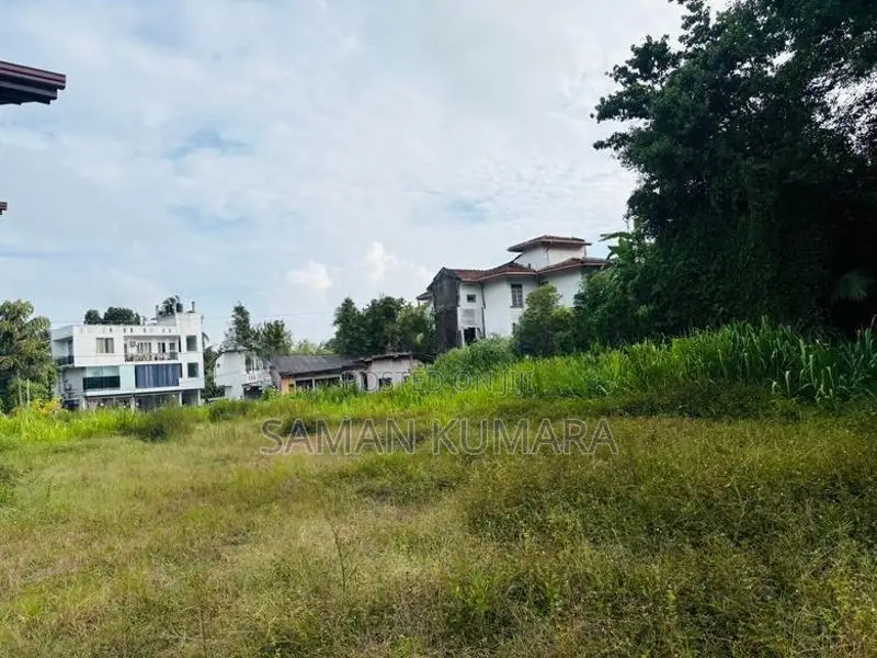 Land with House for Sale Wathugedara