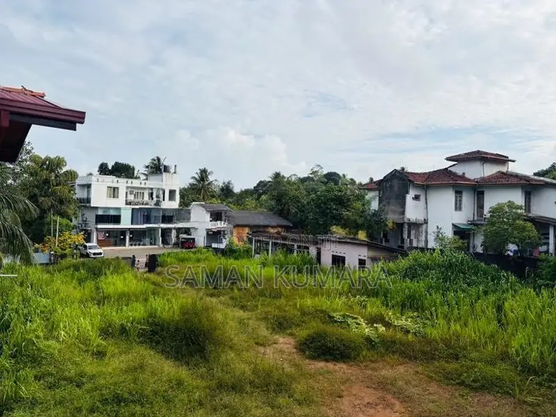Land with House for Sale Wathugedara