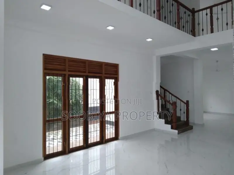 BRAND NEW LUXURY VILLA FOR SALE IN PILIYANDALA
