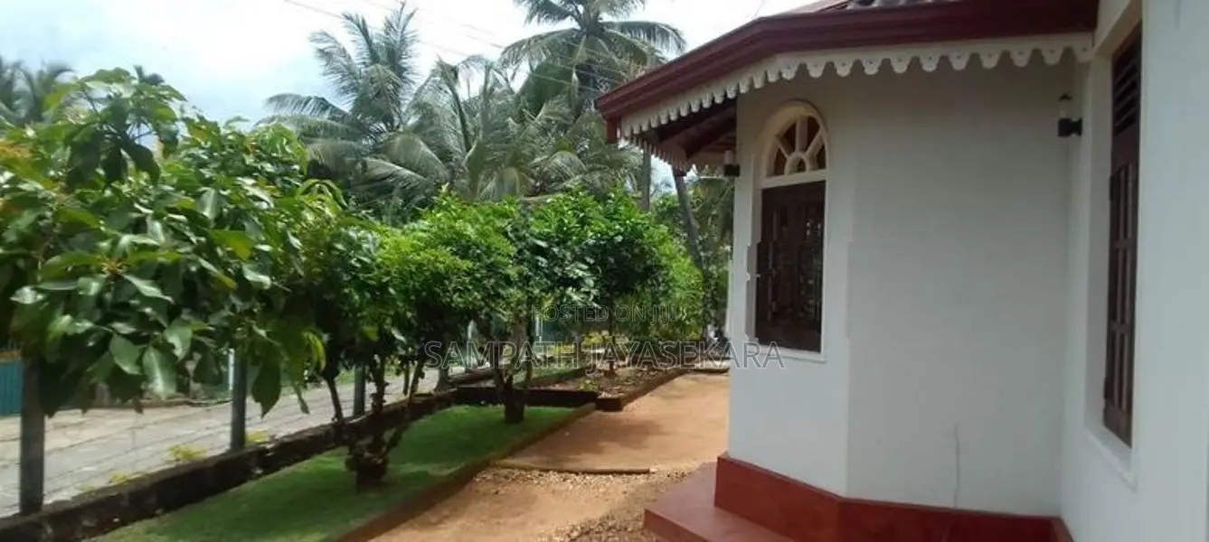 Two Storied House Mawathagama Town Sale