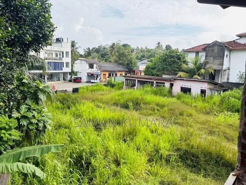 Land with House for Sale Wathugedara