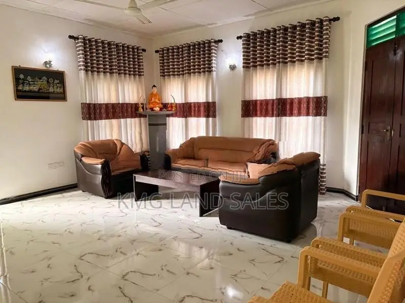 Single Storey House for Sale in Kaduwela