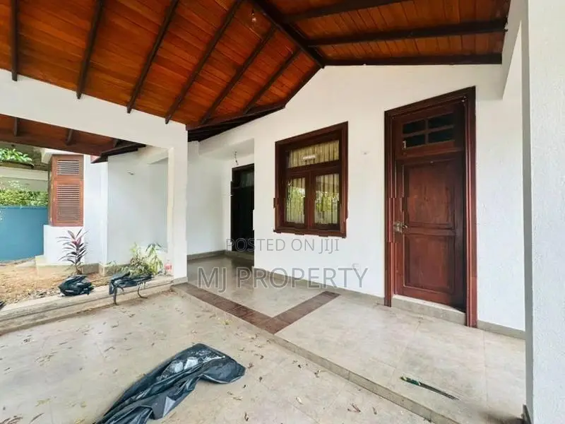 ( GS-1160) Valuable Luxury Two Storey House Land Sale in Malab