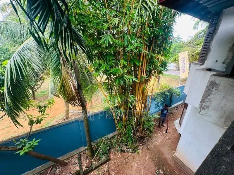 ( GS-1160) Valuable Luxury Two Storey House Land Sale in Malab
