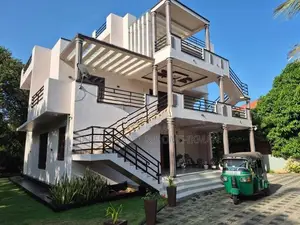 பிரம்மாண்டமான சொகுசு வீடு நாள் வாடகைக்கு Luxury House for Rent Nallur
