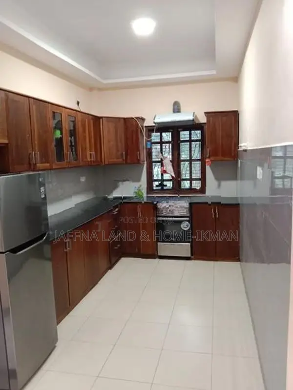 பிரம்மாண்டமான சொகுசு வீடு நாள் வாடகைக்கு Luxury House for Rent Nallur