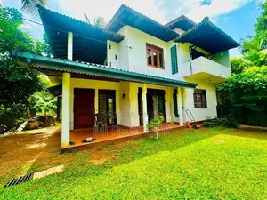( IS-1103) Valuable Two Storey House Sale in Homagama