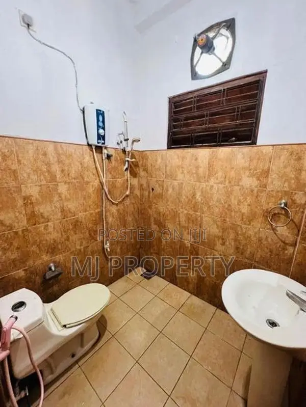 ( IS-1103) Valuable Two Storey House Sale in Homagama