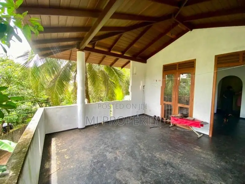 ( IS-1103) Valuable Two Storey House Sale in Homagama
