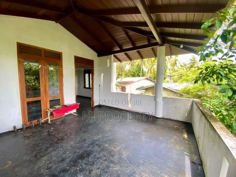 ( IS-1103) Valuable Two Storey House Sale in Homagama