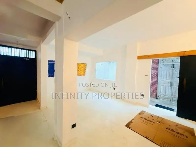 (AF158) 02 Story House for Sale in Hortan Place Colombo 07