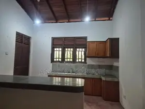 House with Land in Mirigama