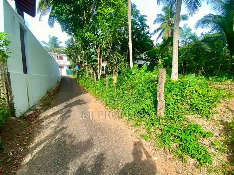 ( IS-1116) Valuable Residential Bare Land Sale in Homagama