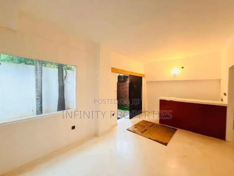 (AF158) 02 Story House for Sale in Hortan Place Colombo 07