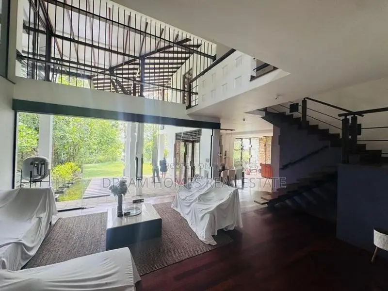 Luxury 5-Bedroom House with Paddy Field View-Baththaramulla