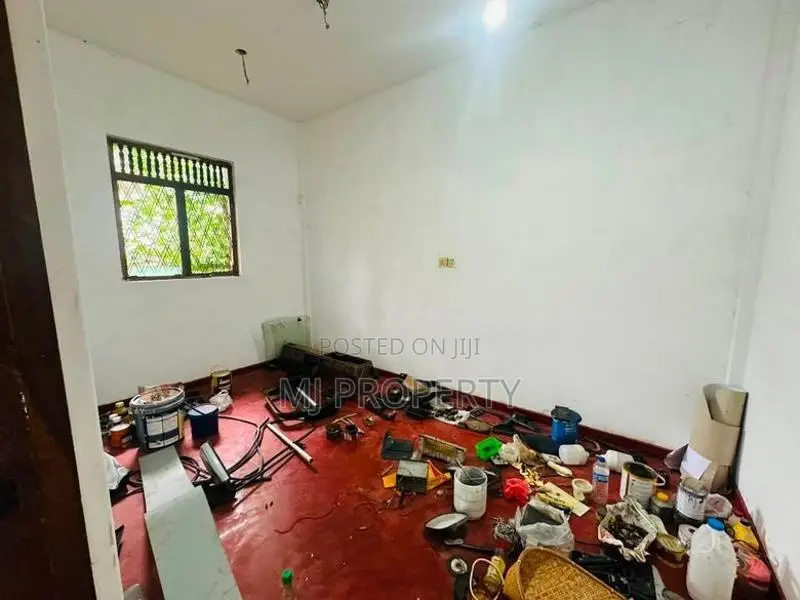 ( IS-1042) Valuable Half Complete Two Storey House Sale in Homagama