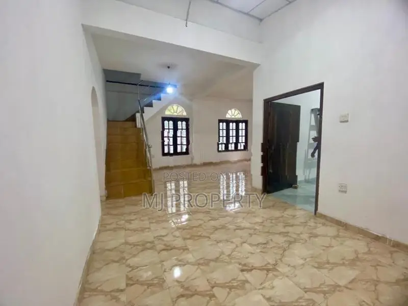 ( IS-1004) Valuable Two Storey House Sale in Homagama