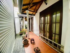 ( IS-1002) Valuable Two Storey House Sale in Kottawa