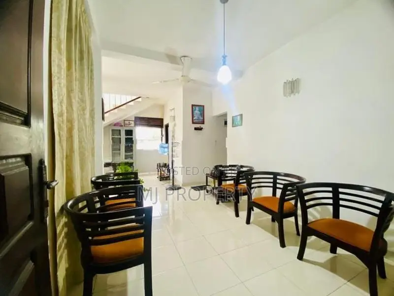 ( IS-1002) Valuable Two Storey House Sale in Kottawa