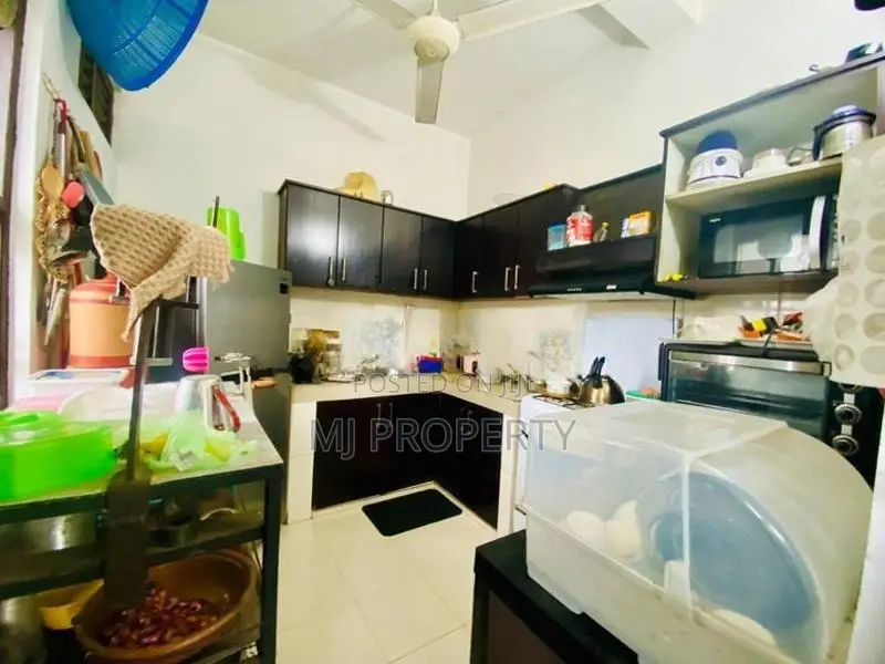 ( IS-1002) Valuable Two Storey House Sale in Kottawa