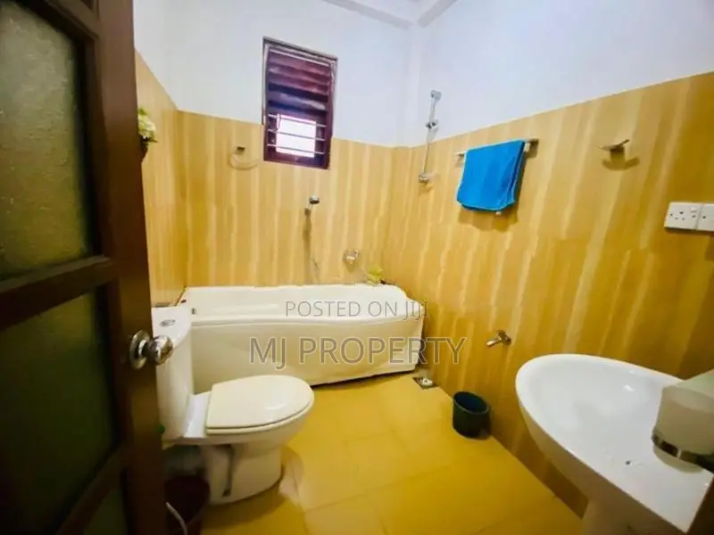 ( IS-1002) Valuable Two Storey House Sale in Kottawa