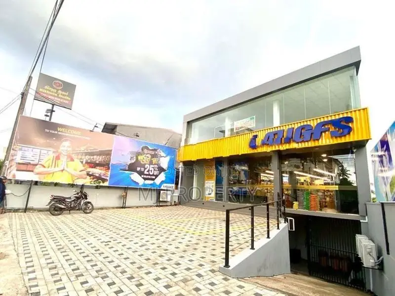 ( IC-1031) Valuable 1st Floor Commercial Shop Space Rent in Homagama