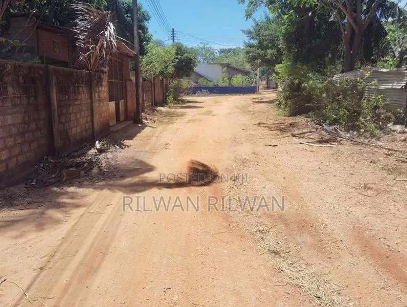 House for Sale in Kinniya