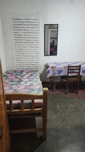Room for Girls in Mirihana