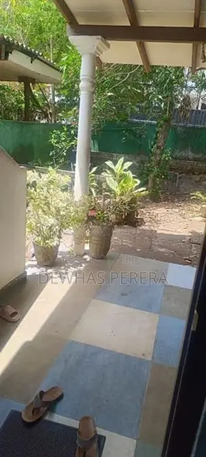 3 story house for sale kurusahandiya tewatta ragama