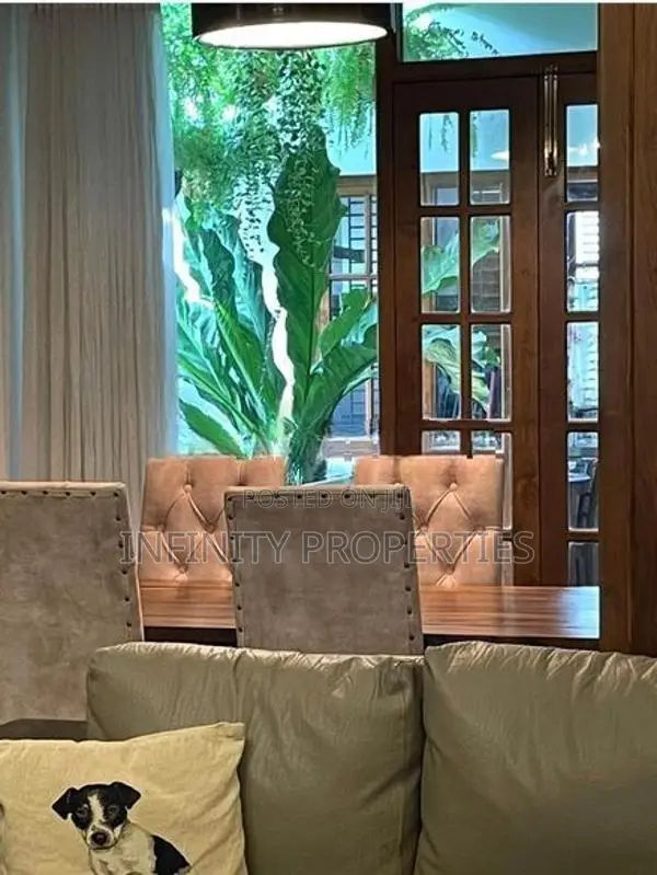 (AF153) House for sale in Malalsekara Mawatha, Colombo 7.