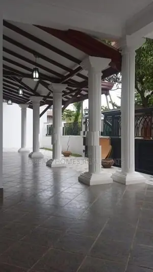 Architecturally Designed House for Sale in Old Galle Road, Moratuwa