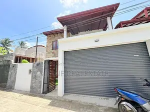 Brand New House For Sale in Hokandara