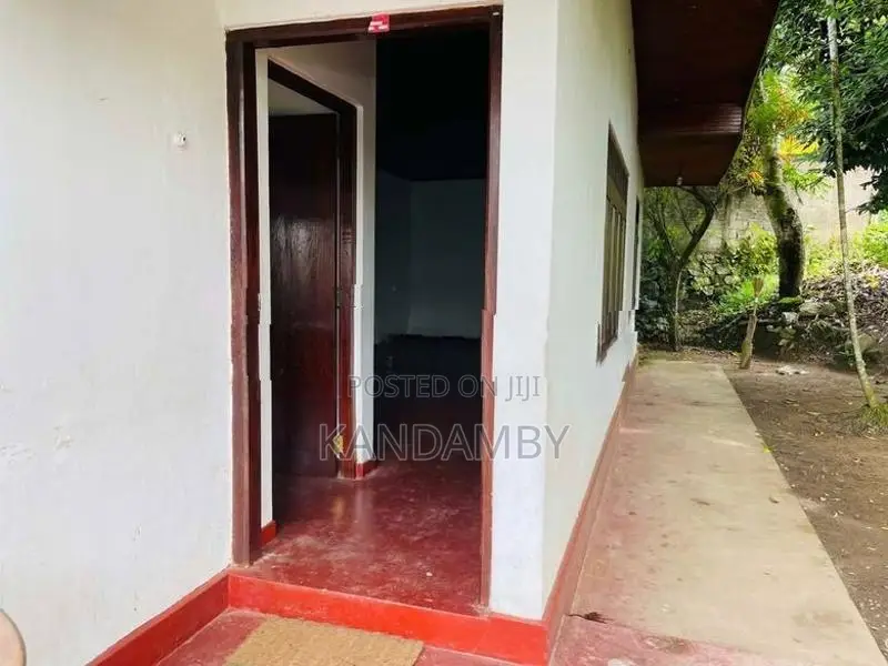 Galle City - Dangedara House for Sale