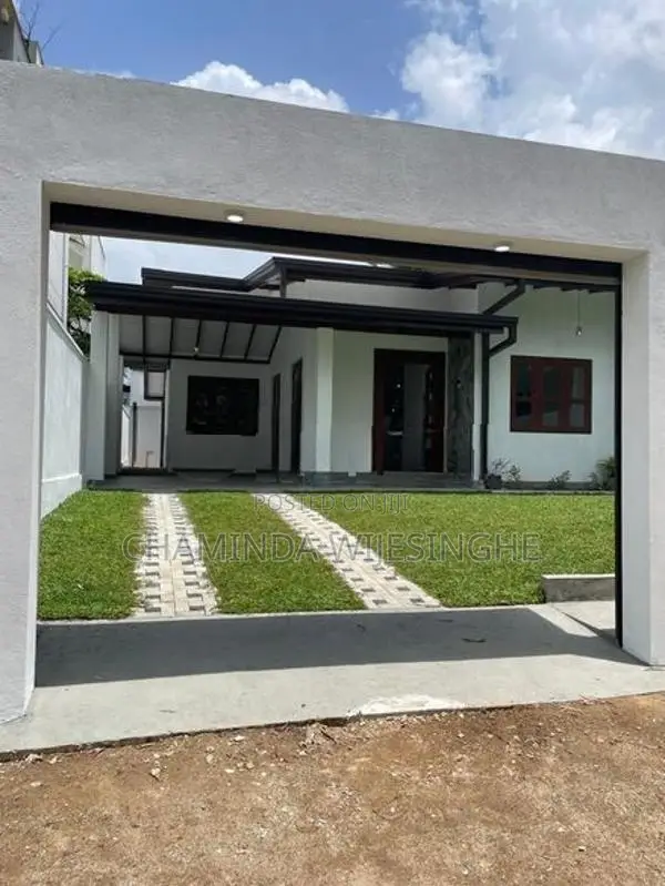 Brand New House for Sale in Athurugiriya