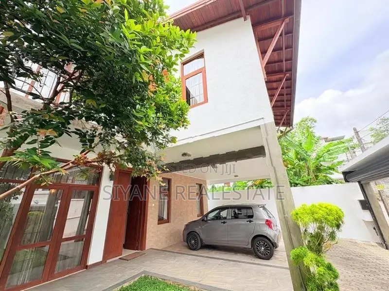 Luxury New House Sale in Battaramulla