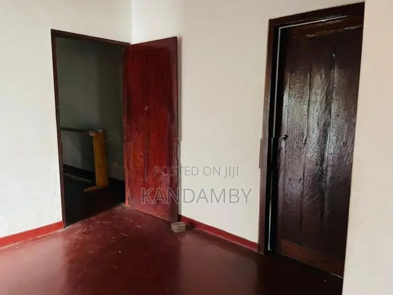 Galle City - Dangedara House for Sale