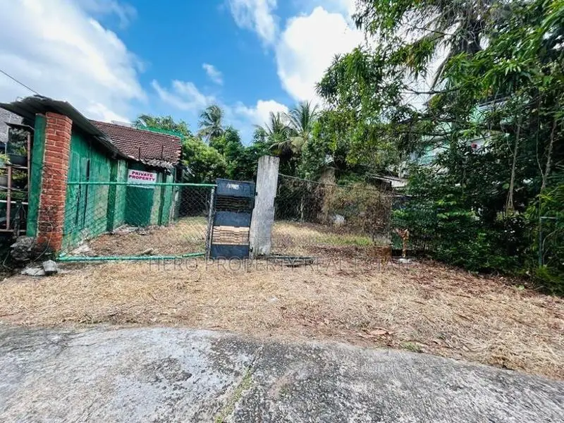 HARS005 - Land for Sale in Nugegoda 🏡