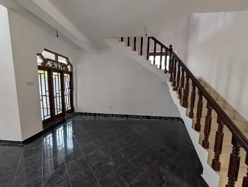 Well-Built Two-Storey Family House for Sale – Udammita, Ja-Ela