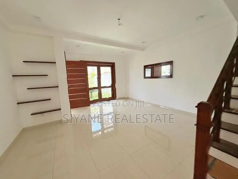 Brand New House For Sale in Hokandara