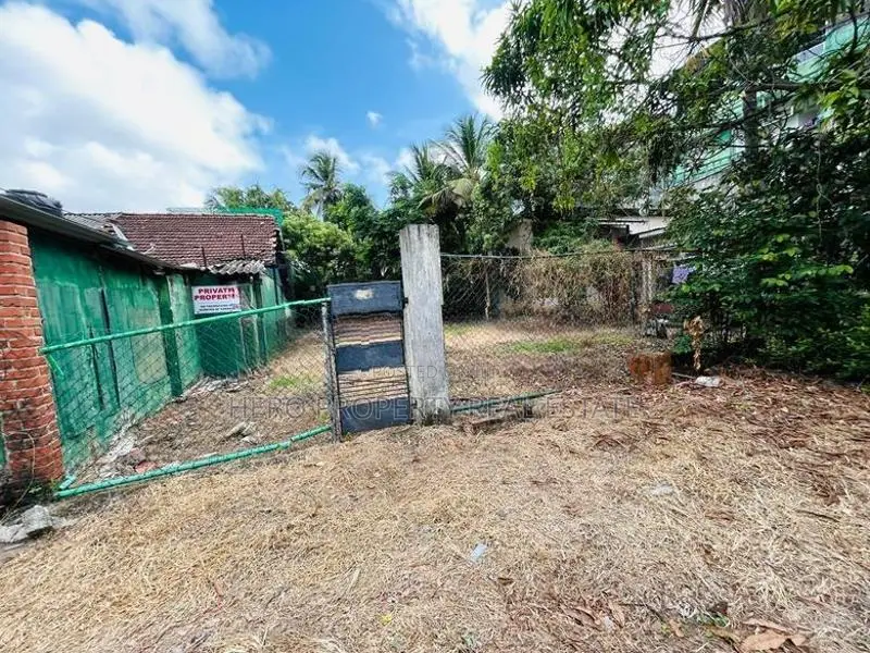 HARS005 - Land for Sale in Nugegoda 🏡