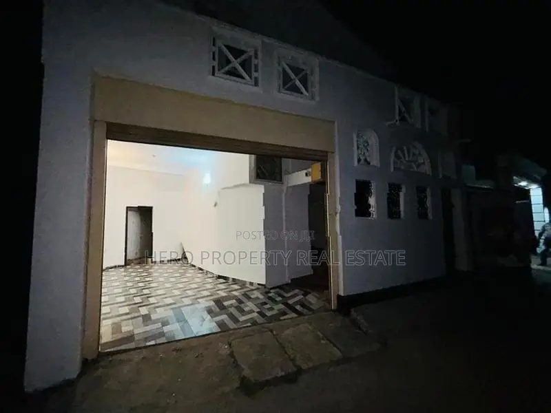 HARR004 - Two Story Modern House for Rent in Nugegoda