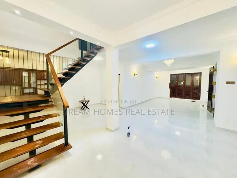 Renovated 4-Bedroom House for Sale – Araliya Uyana