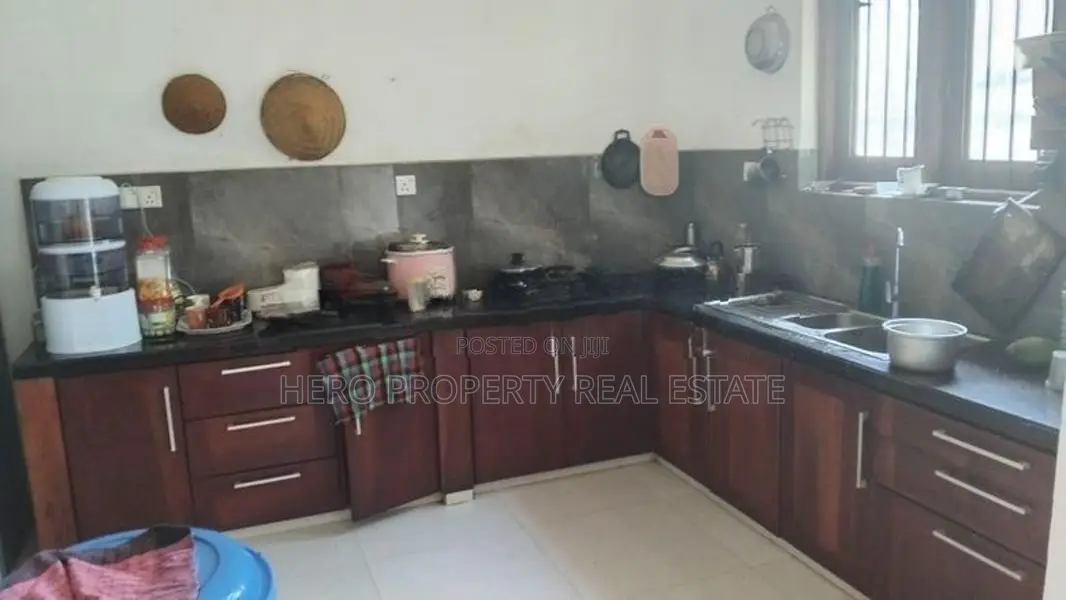 HJS206 - 2 Story House for Sale in Gampaha