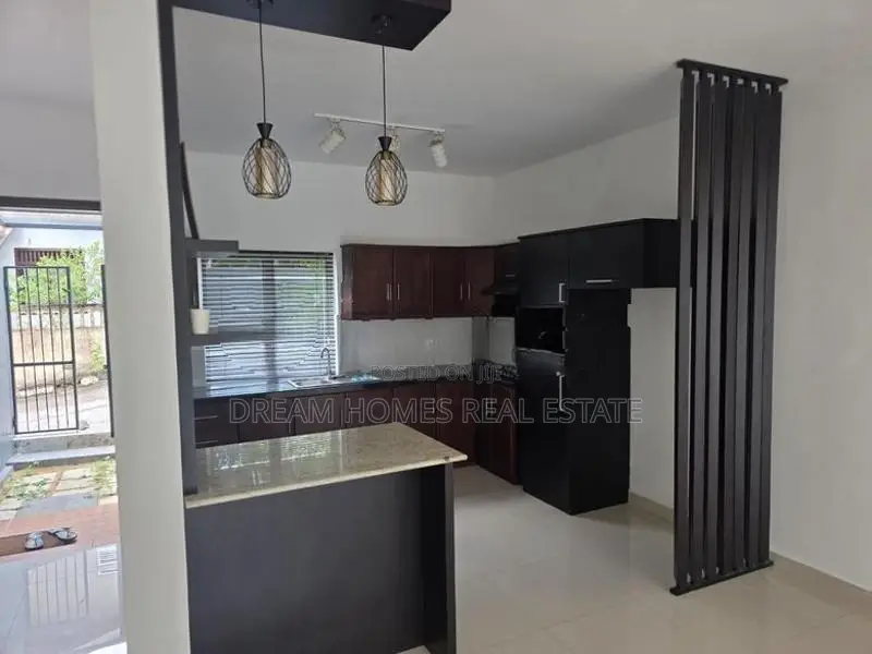 Modern Luxury House for Sale – Miriswaththa, Piliyandala