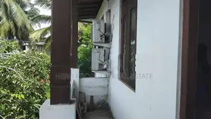 HJR207 - 2 Story Modern House for Rent in Gampaha
