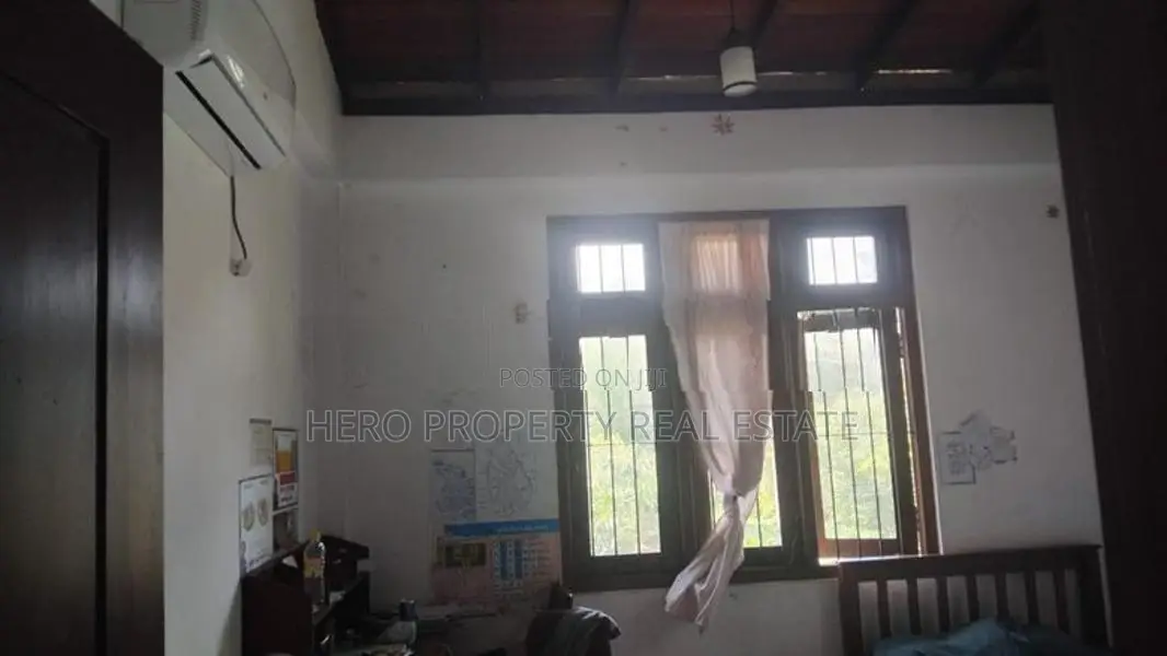 HJR207 - 2 Story Modern House for Rent in Gampaha