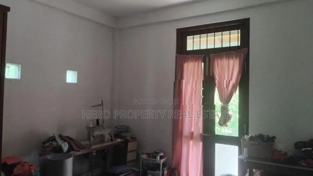 HJR207 - 2 Story Modern House for Rent in Gampaha