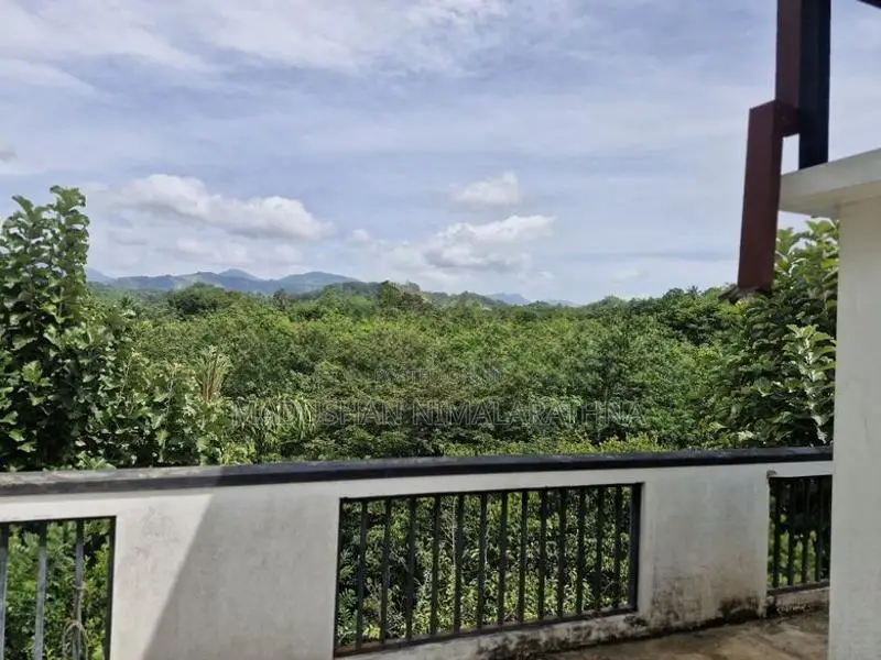 Modern Three Storey House with Land Sale - Badalkumbura