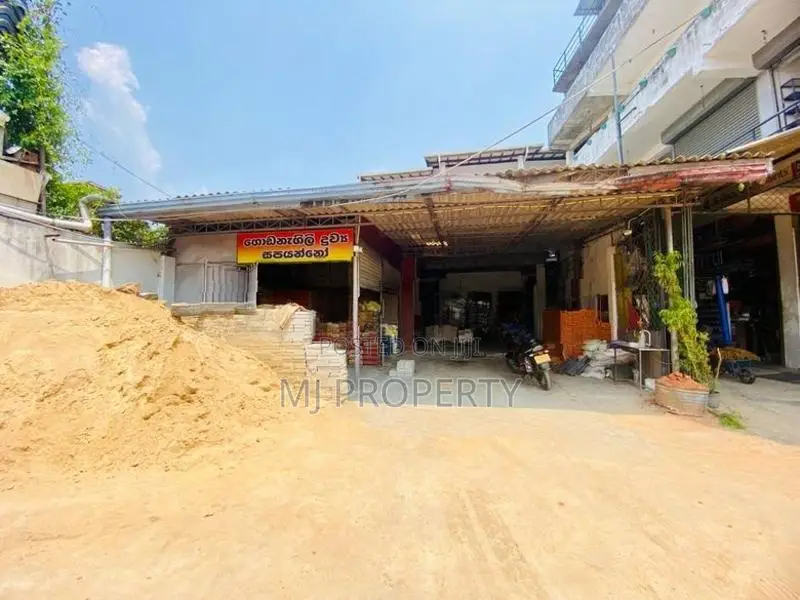 ( IS-1029) Highly Valuable Commercial Building Sale in Pannipitiya