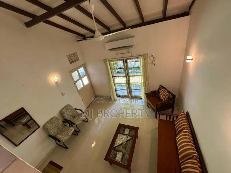 ( IS-1019) Valuable Two Storey House Sale in Athurugiriya